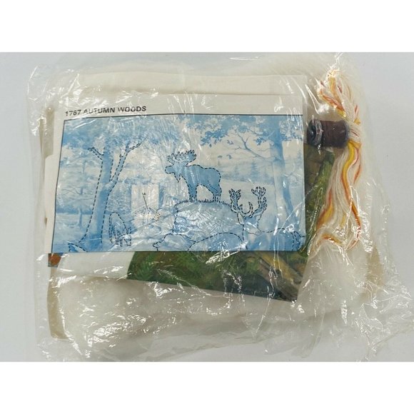 1984 Autumn Woods EMBROIDERY Stitchery Kit The Creative Circle No. 1767 - Picture 4 of 6